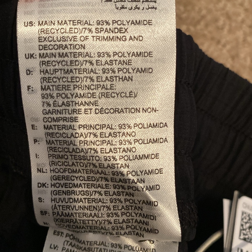 -NWT Adidas Women's High Waist Woven Seersucker Shorts - Size: XXS - Picture 7 of 8